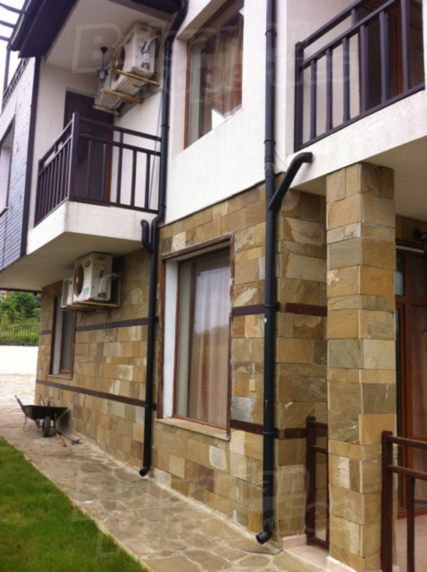 Gallery Picture 15