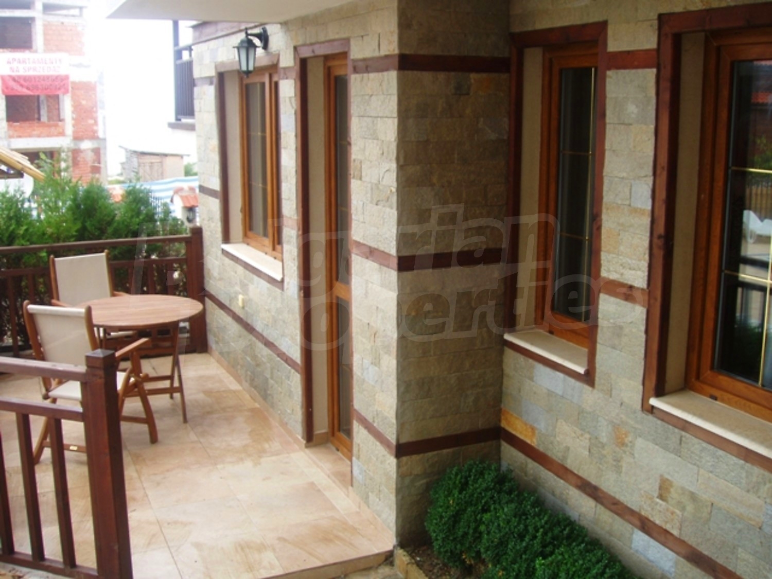 Gallery Picture 10