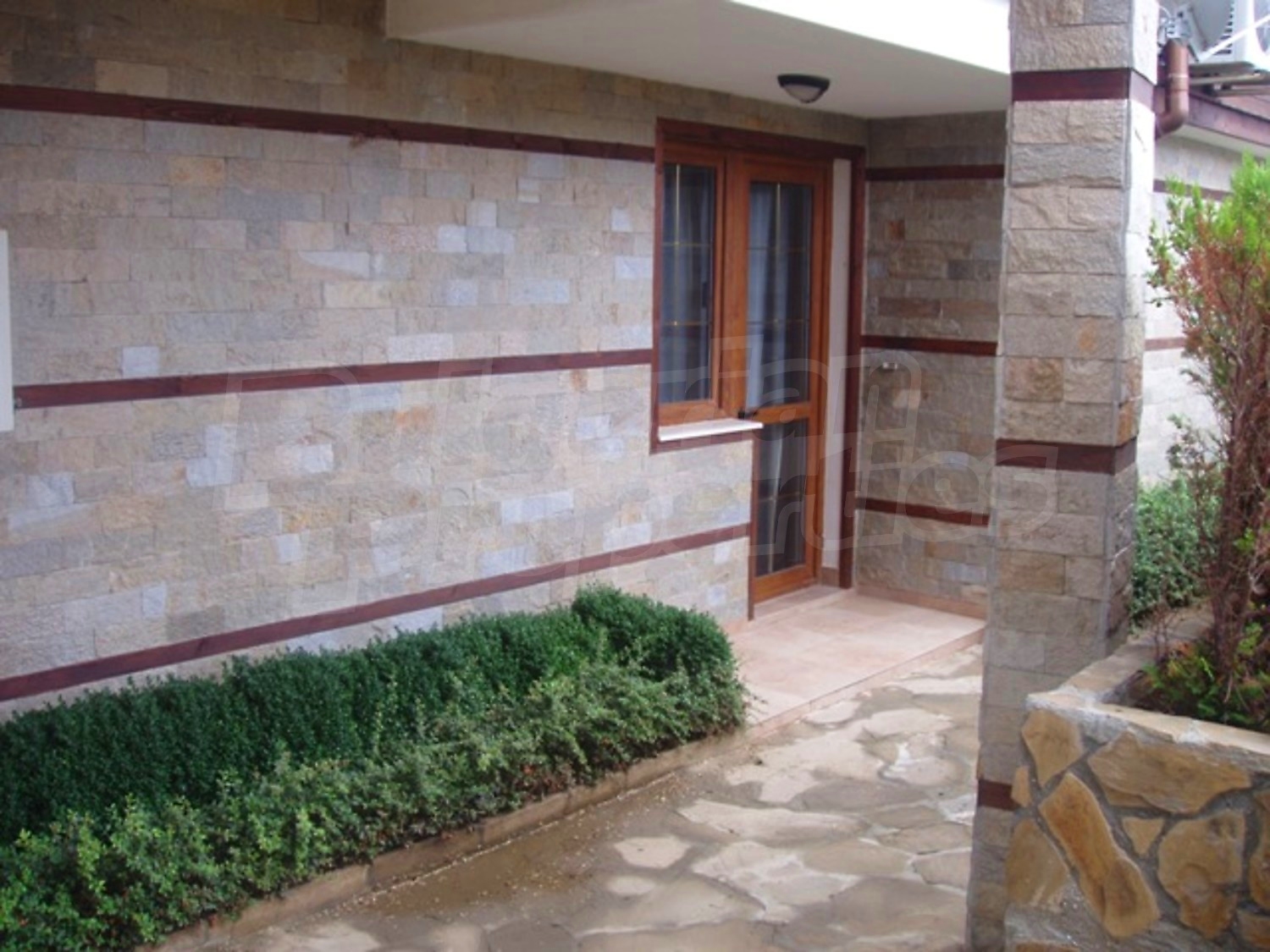 Gallery Picture 3