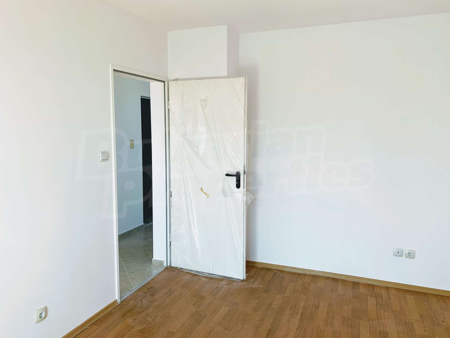 Gallery Picture 23