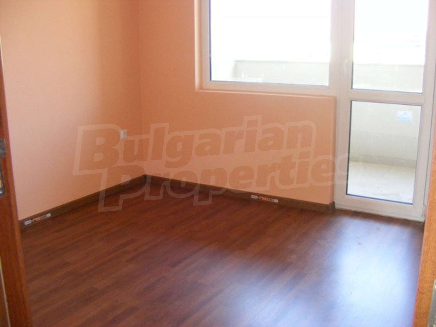 Gallery Picture 4