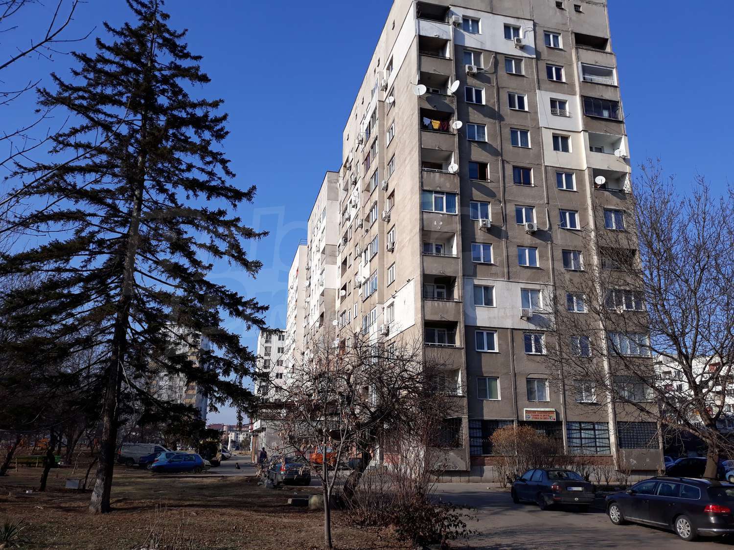 Двустаен апартамент в гр. София, кв."Люлин 9", Метростанция Люлин за ...