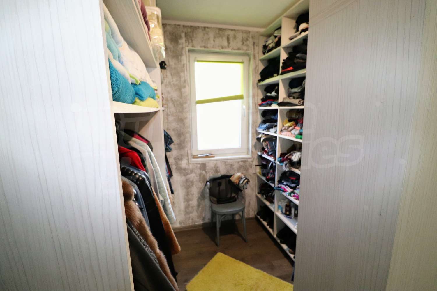 Gallery Picture 7