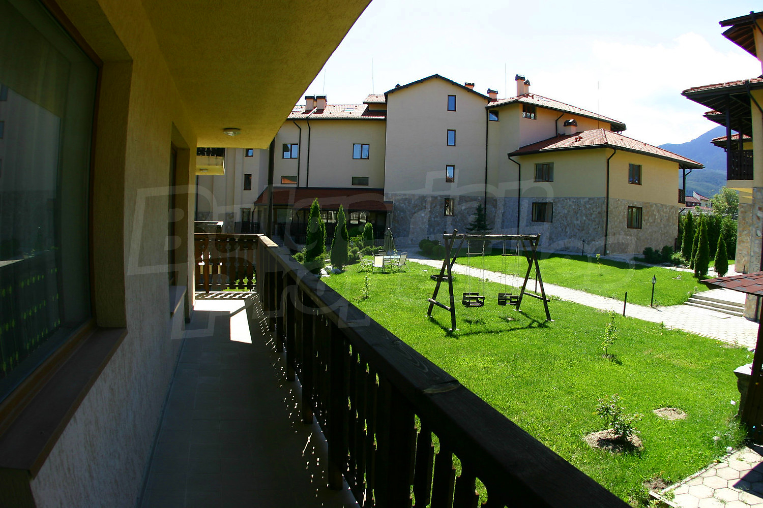 Gallery Picture 14