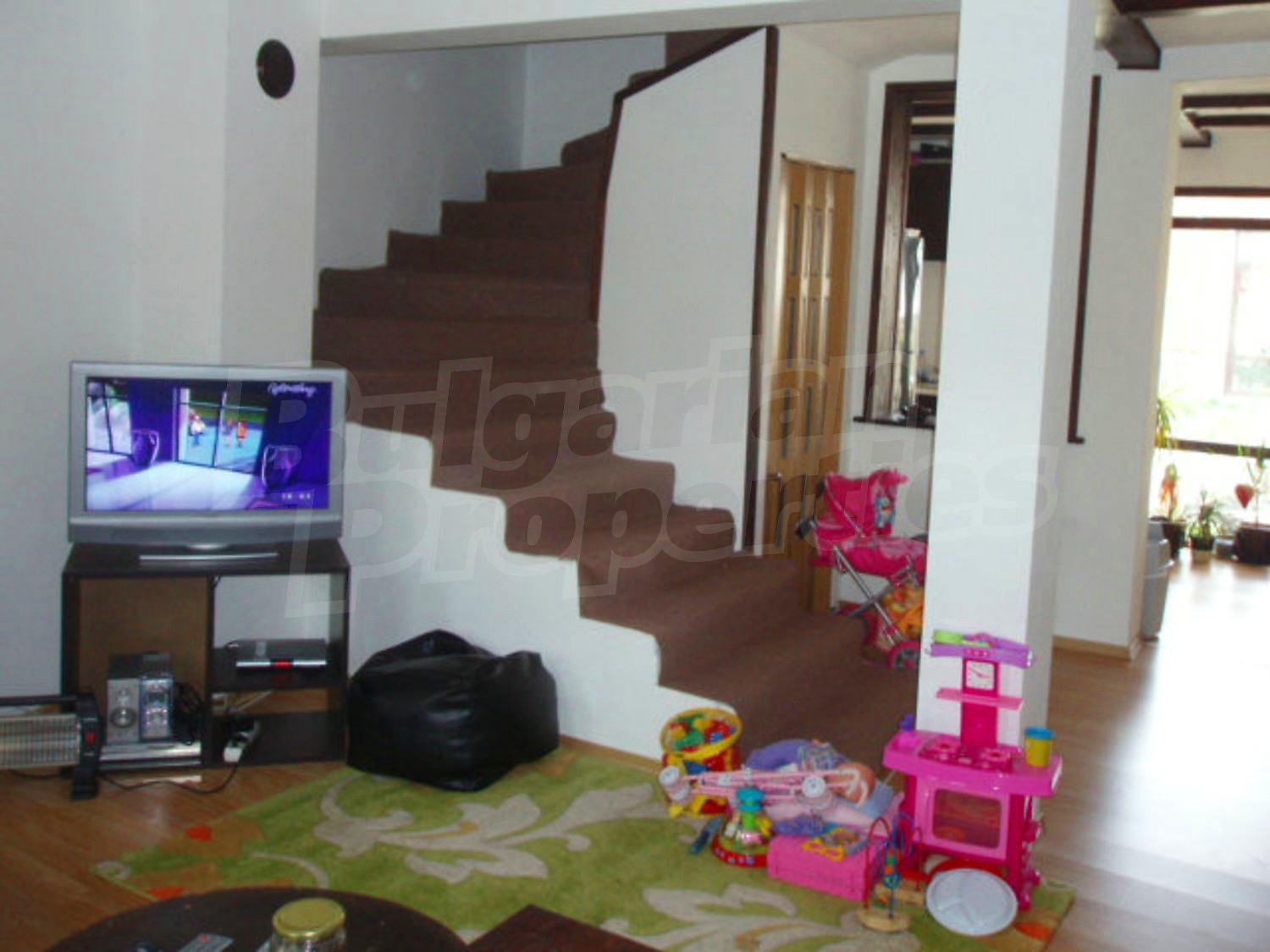 Gallery Picture 12