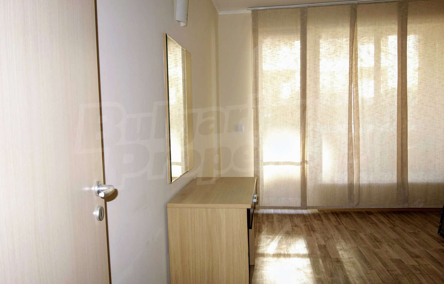 Gallery Picture 10