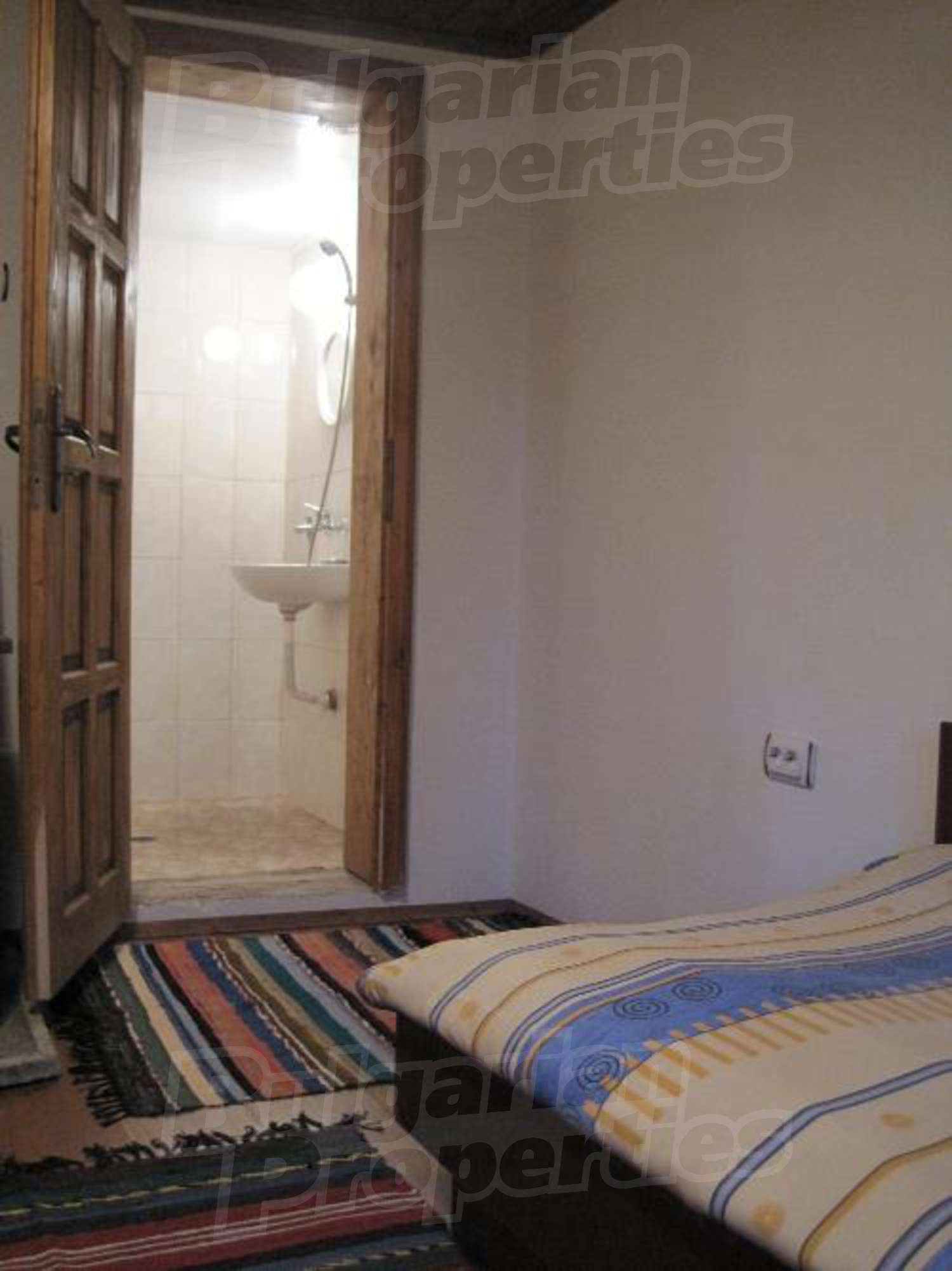 Gallery Picture 10