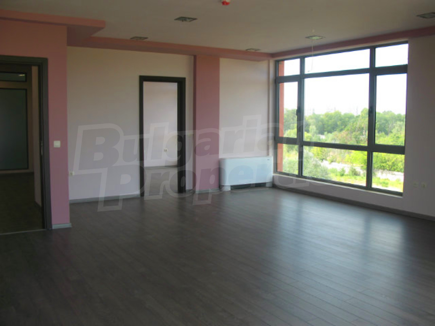 Gallery Picture 3