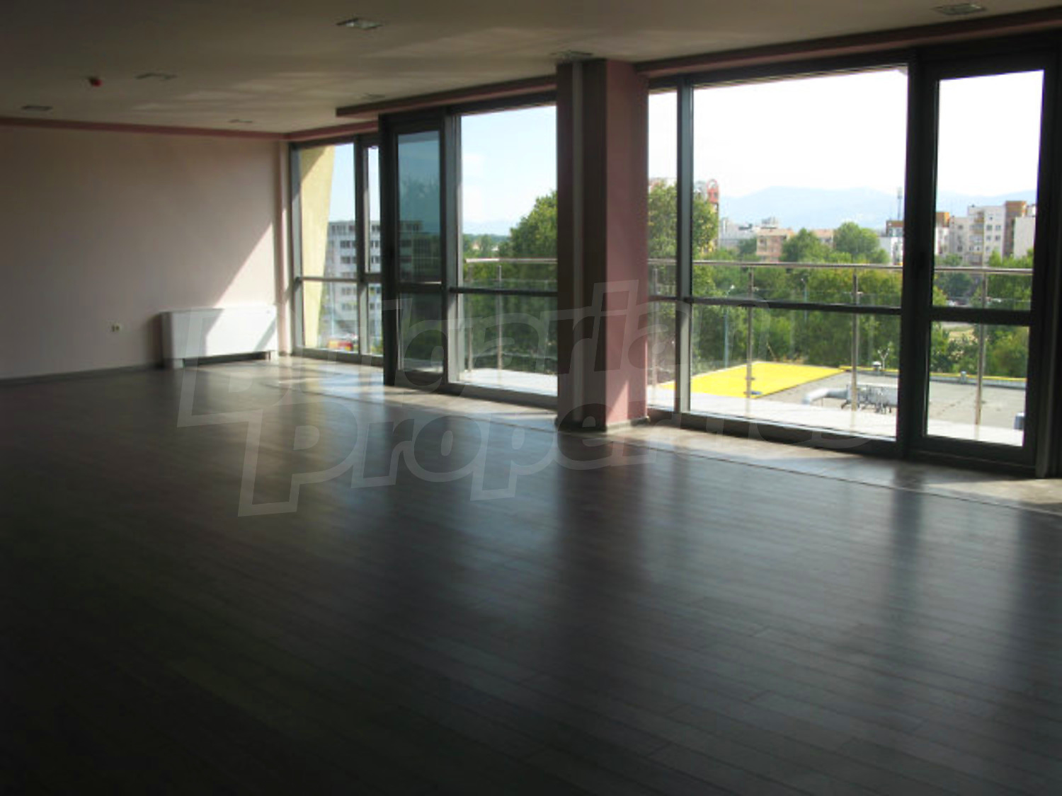 Gallery Picture 8