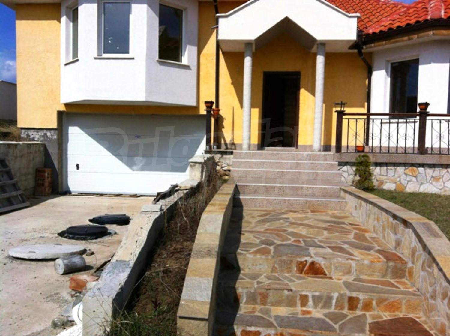 Gallery Picture 19