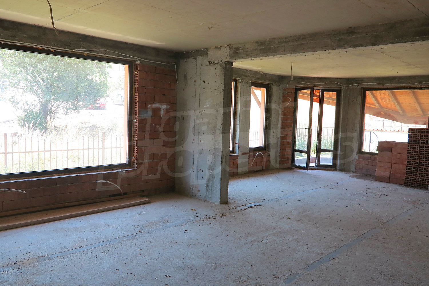 Gallery Picture 11