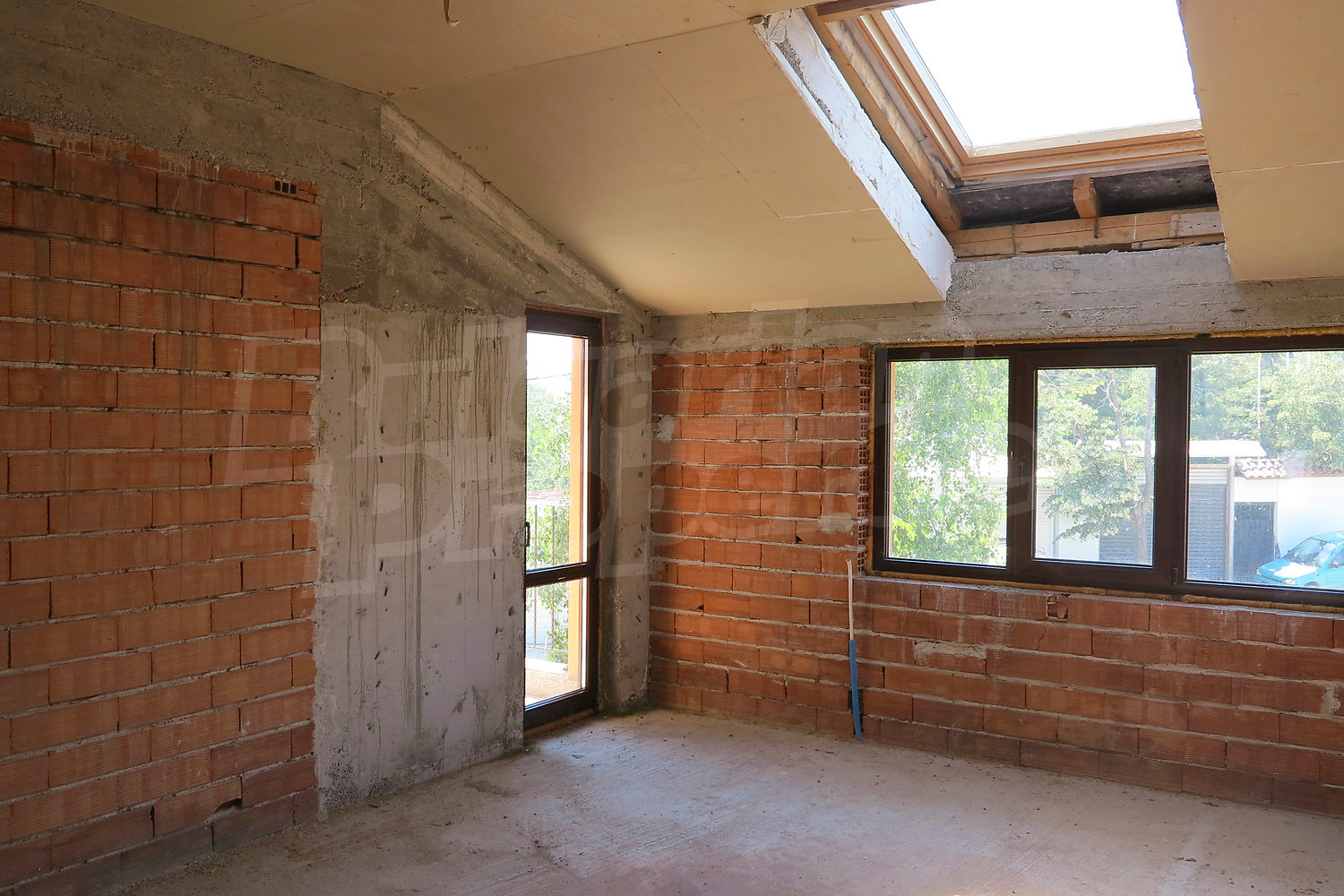 Gallery Picture 35