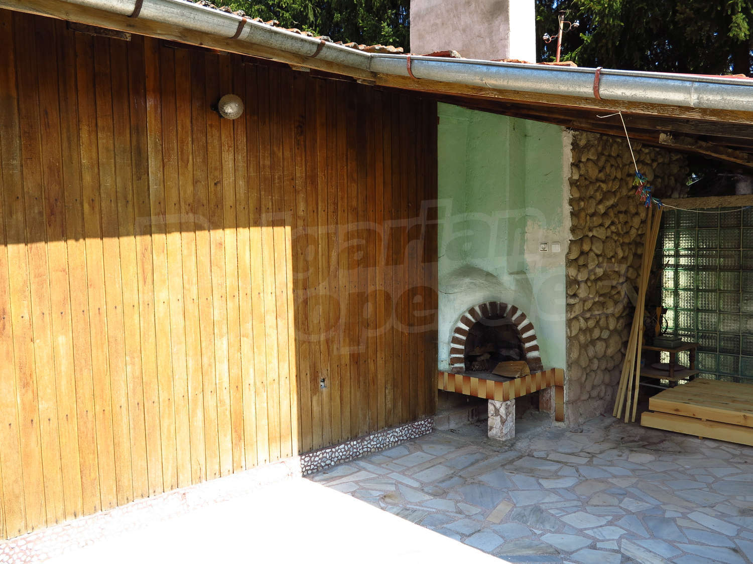 Gallery Picture 30