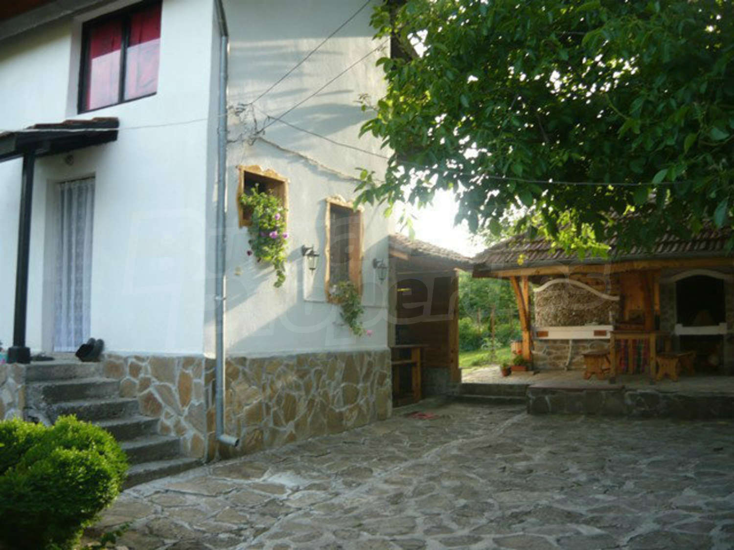 Gallery Picture 8