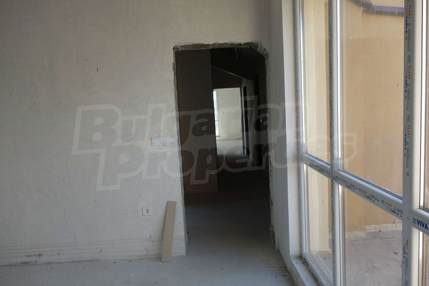 Gallery Picture 10