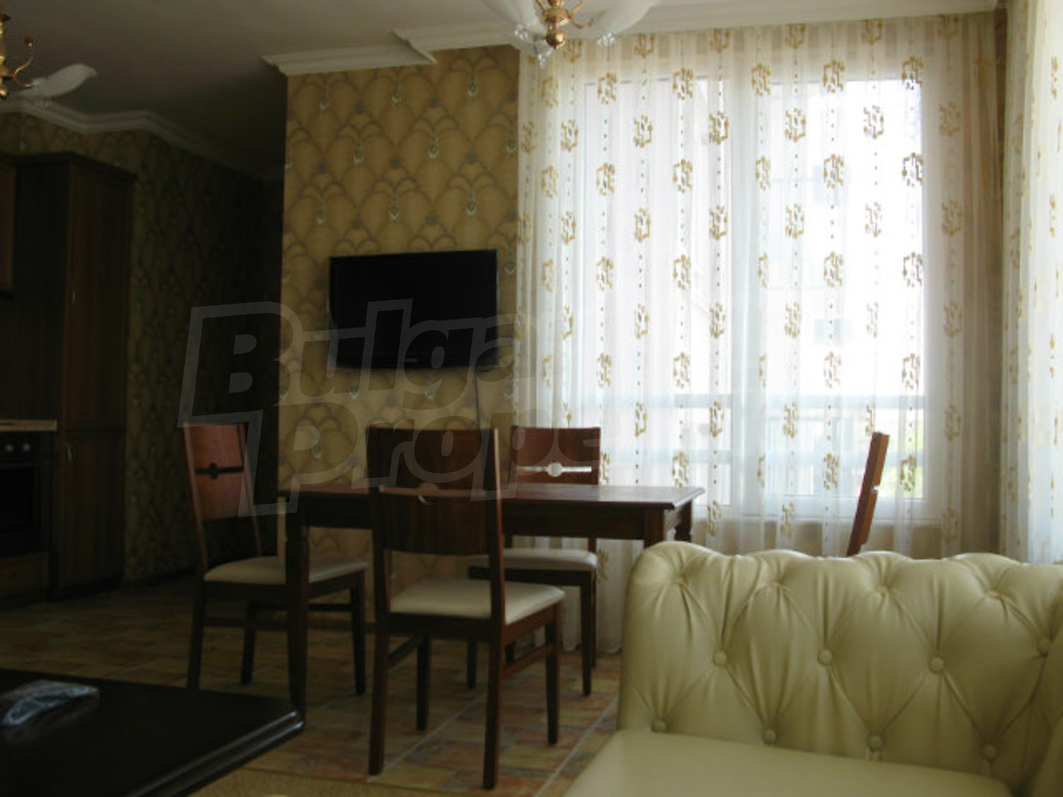 Gallery Picture 2