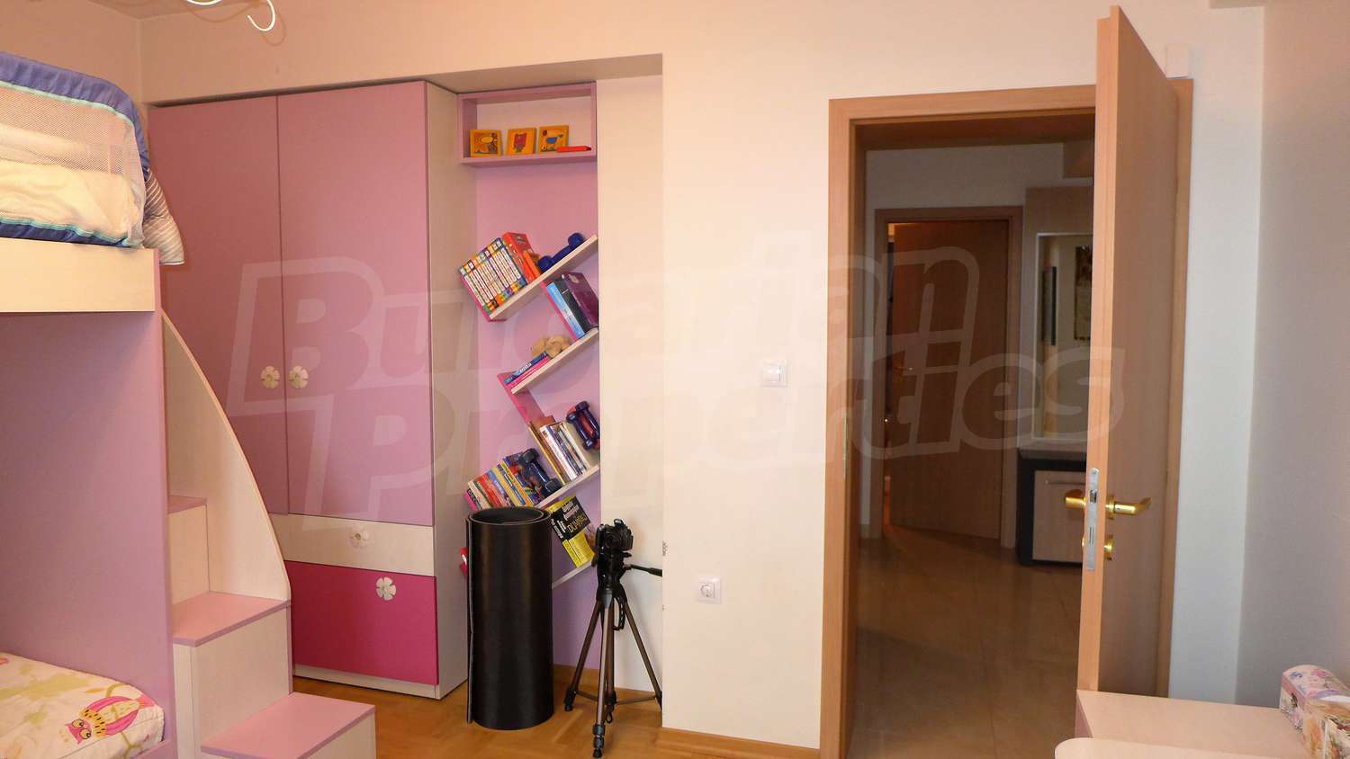 Gallery Picture 18