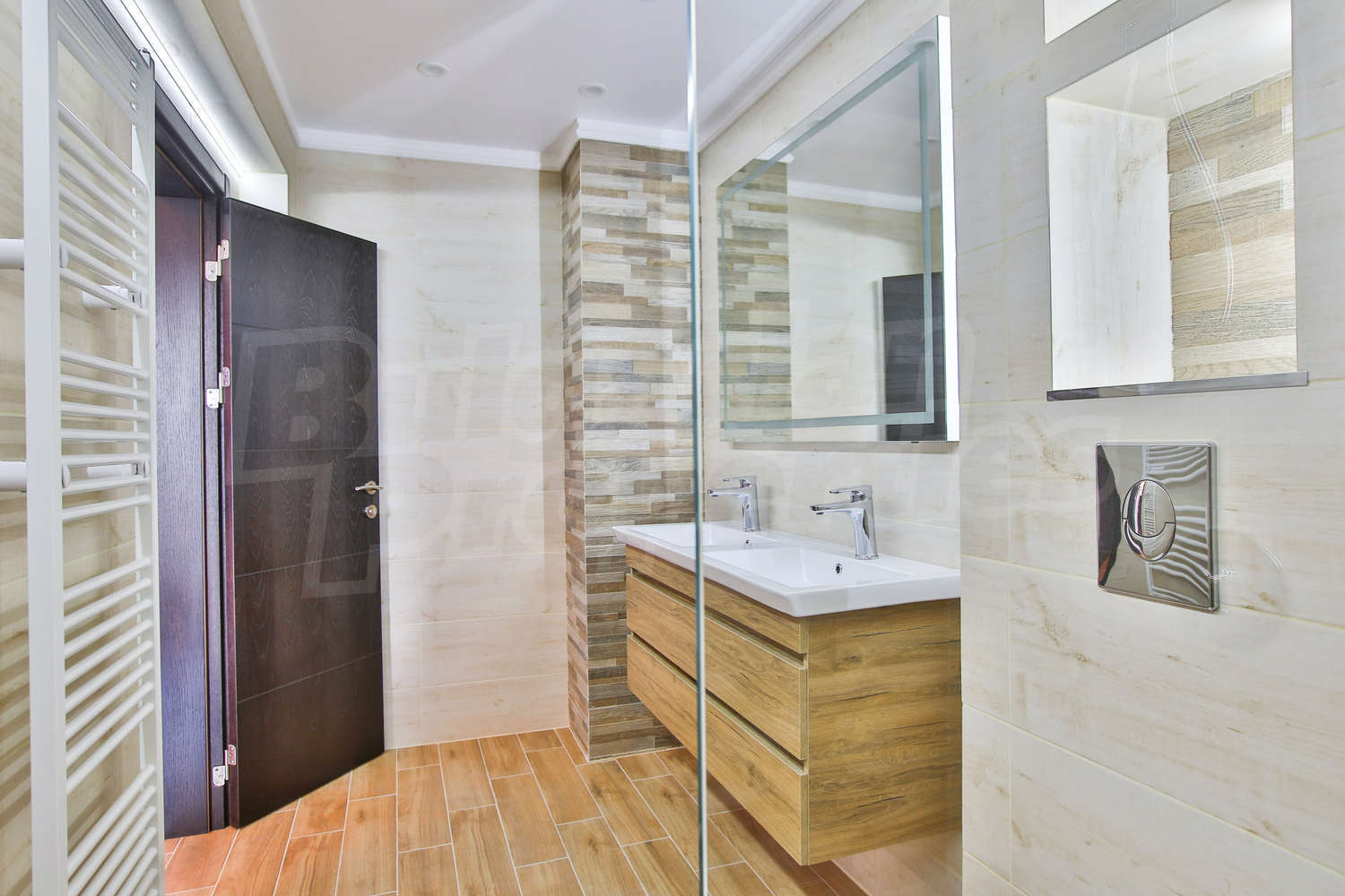 Gallery Picture 14
