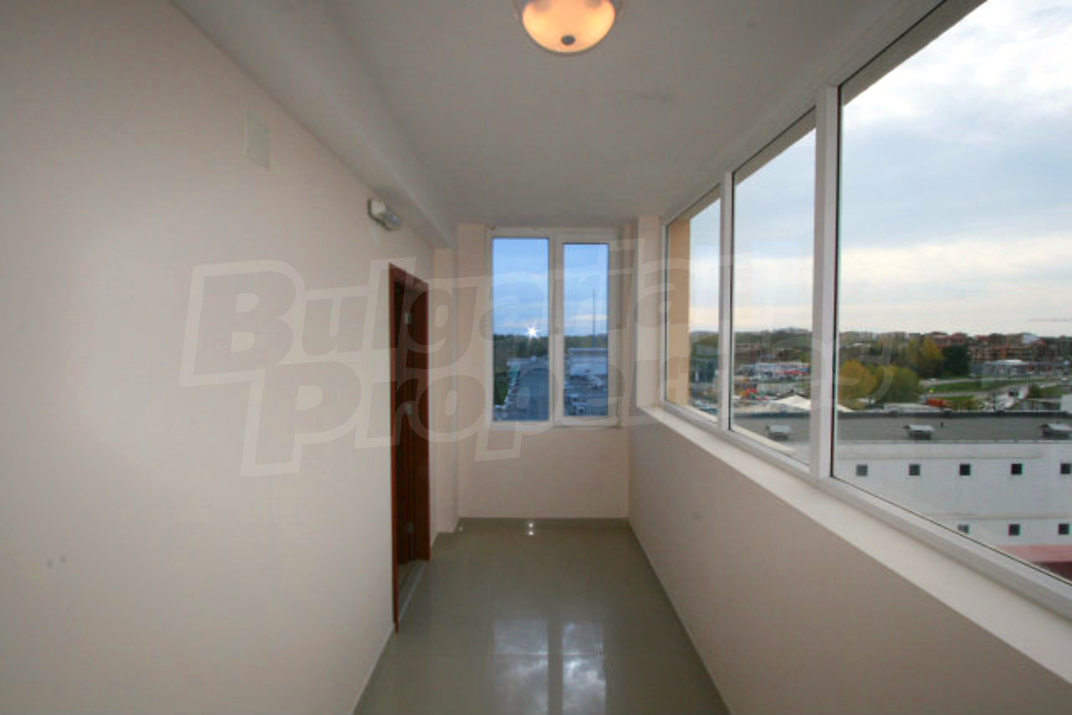 Gallery Picture 16