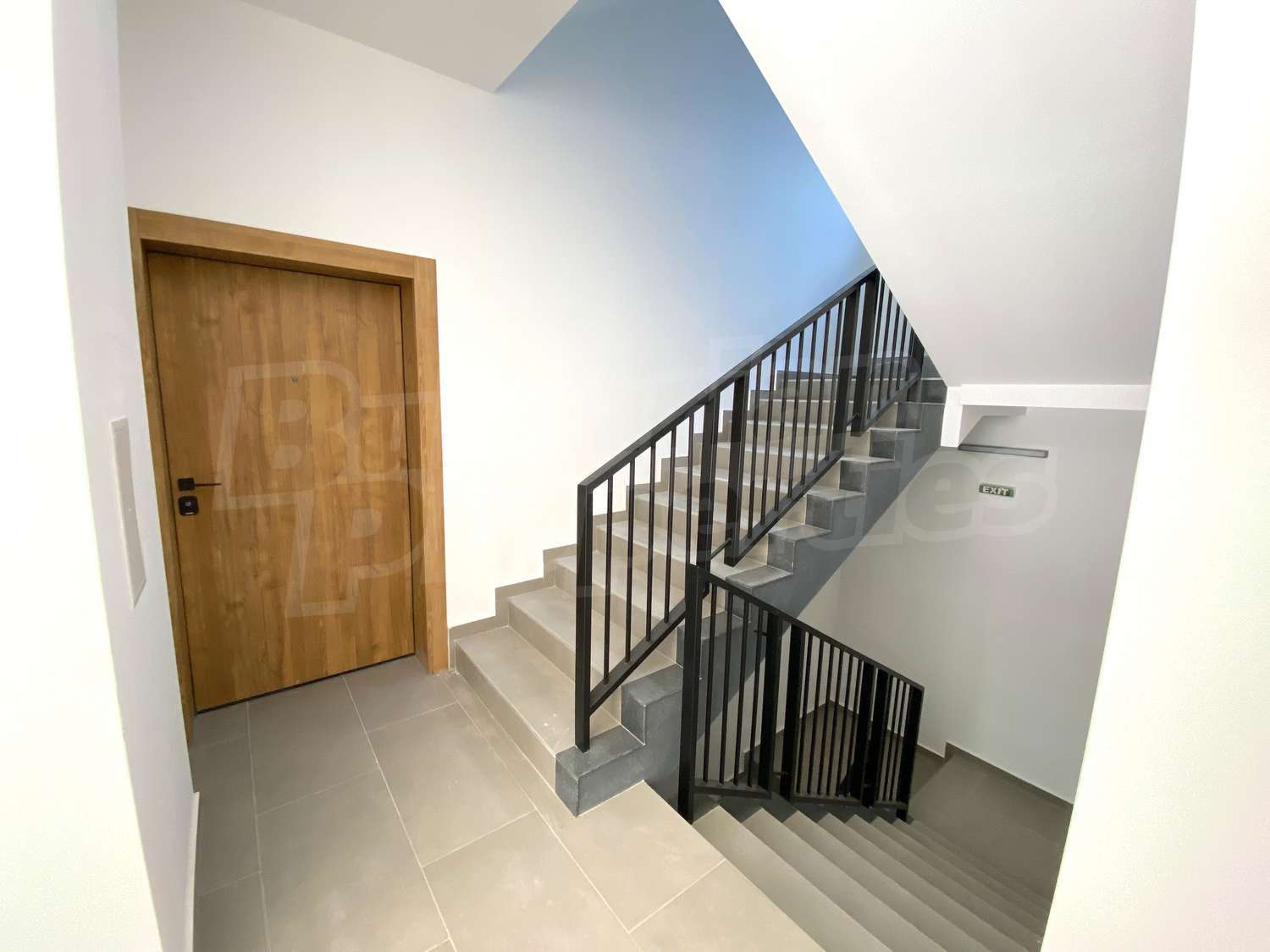 Gallery Picture 13