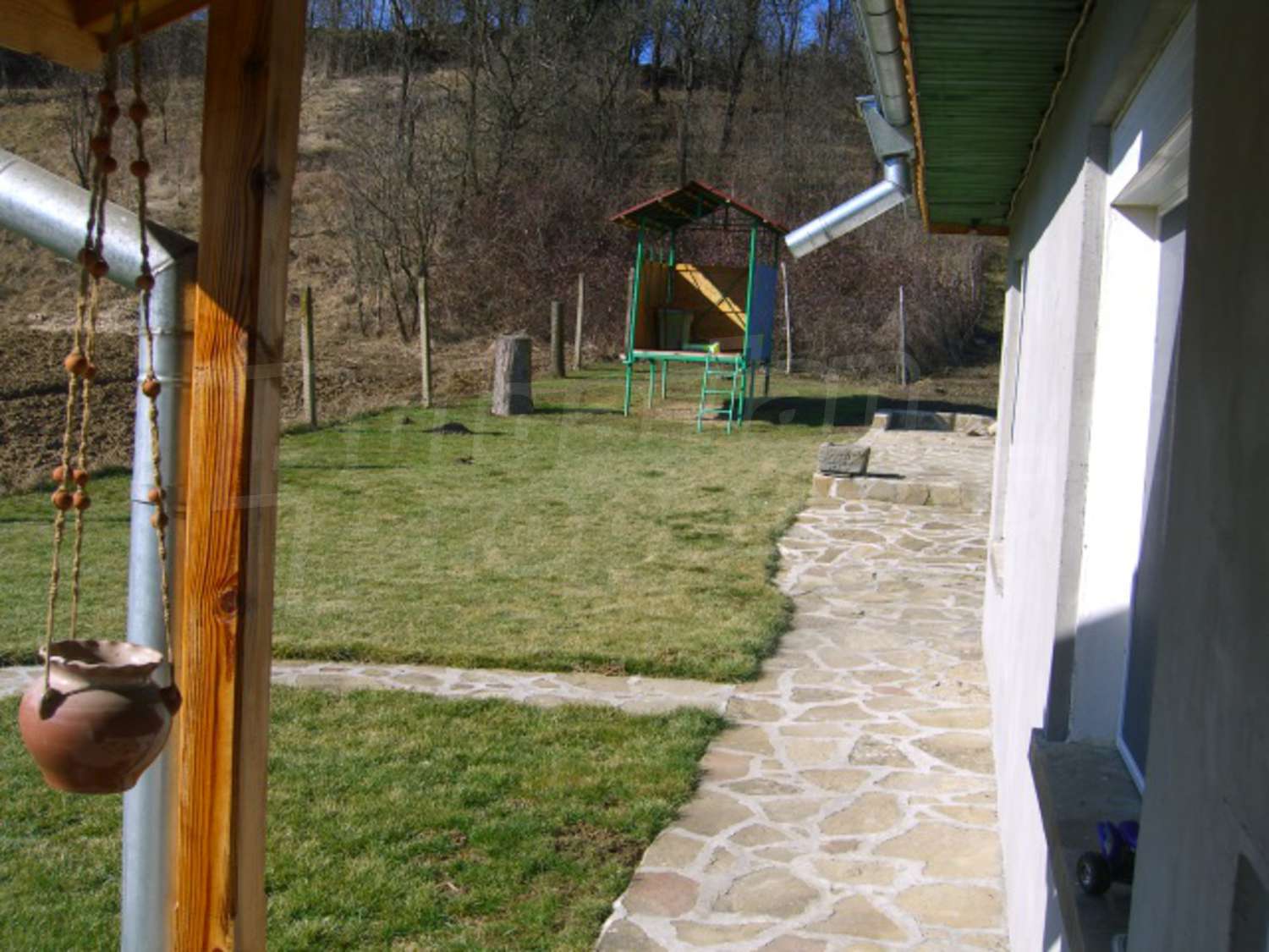 Gallery Picture 12
