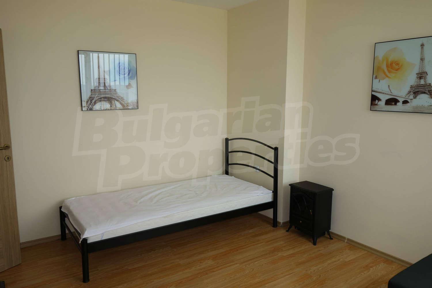 Gallery Picture 10