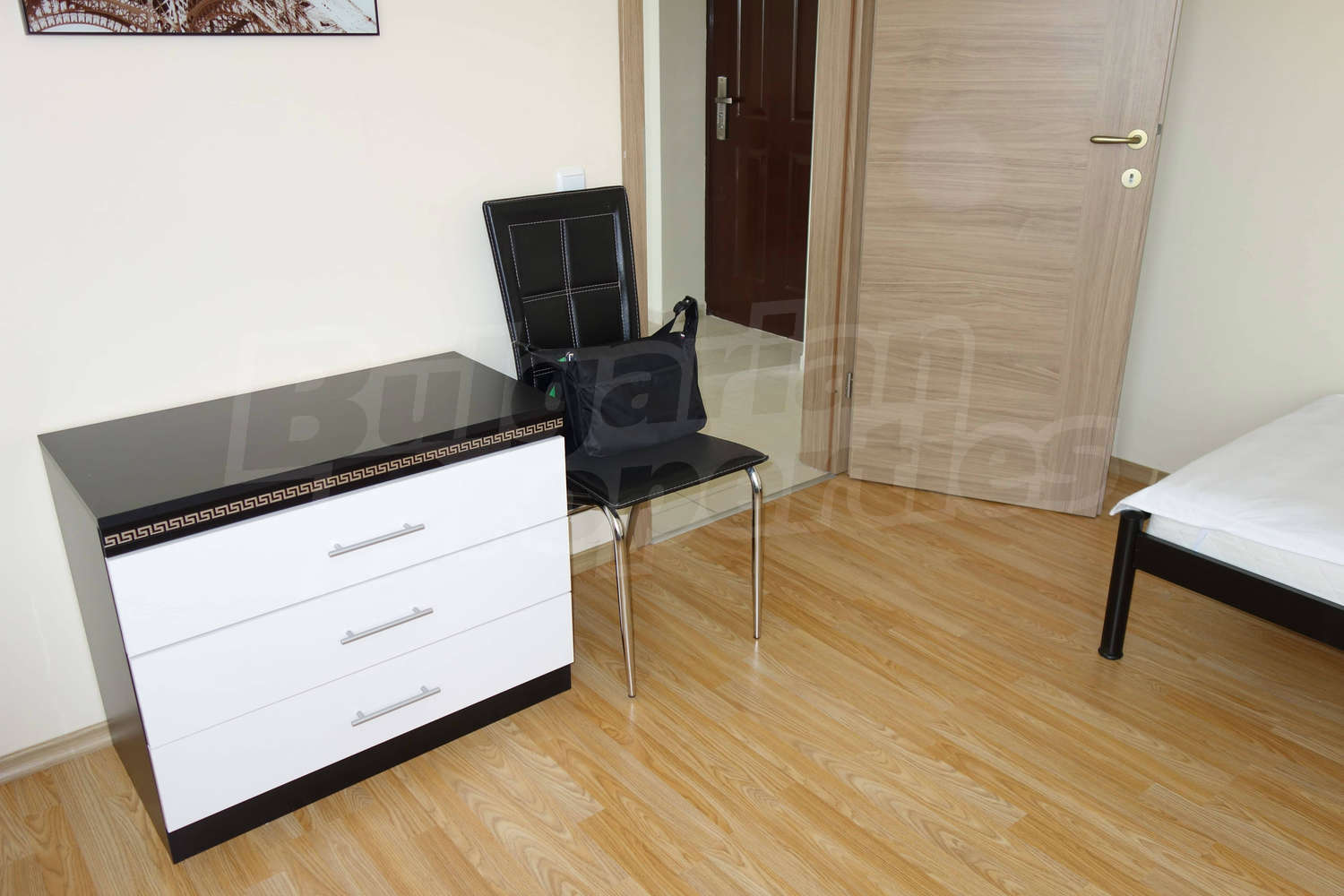Gallery Picture 13
