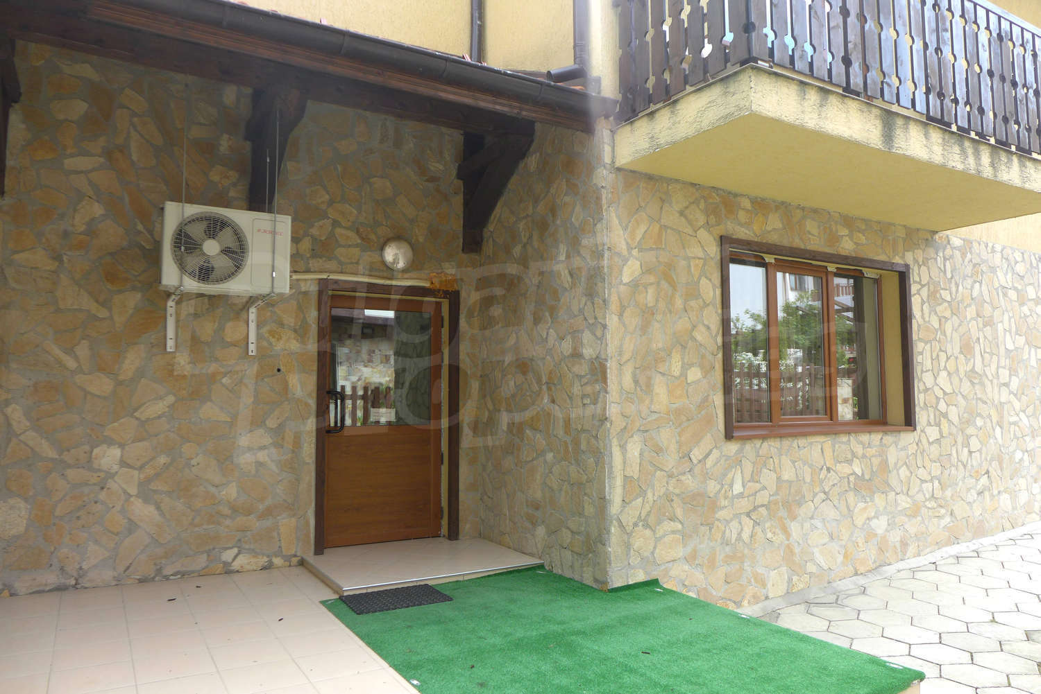 Gallery Picture 29