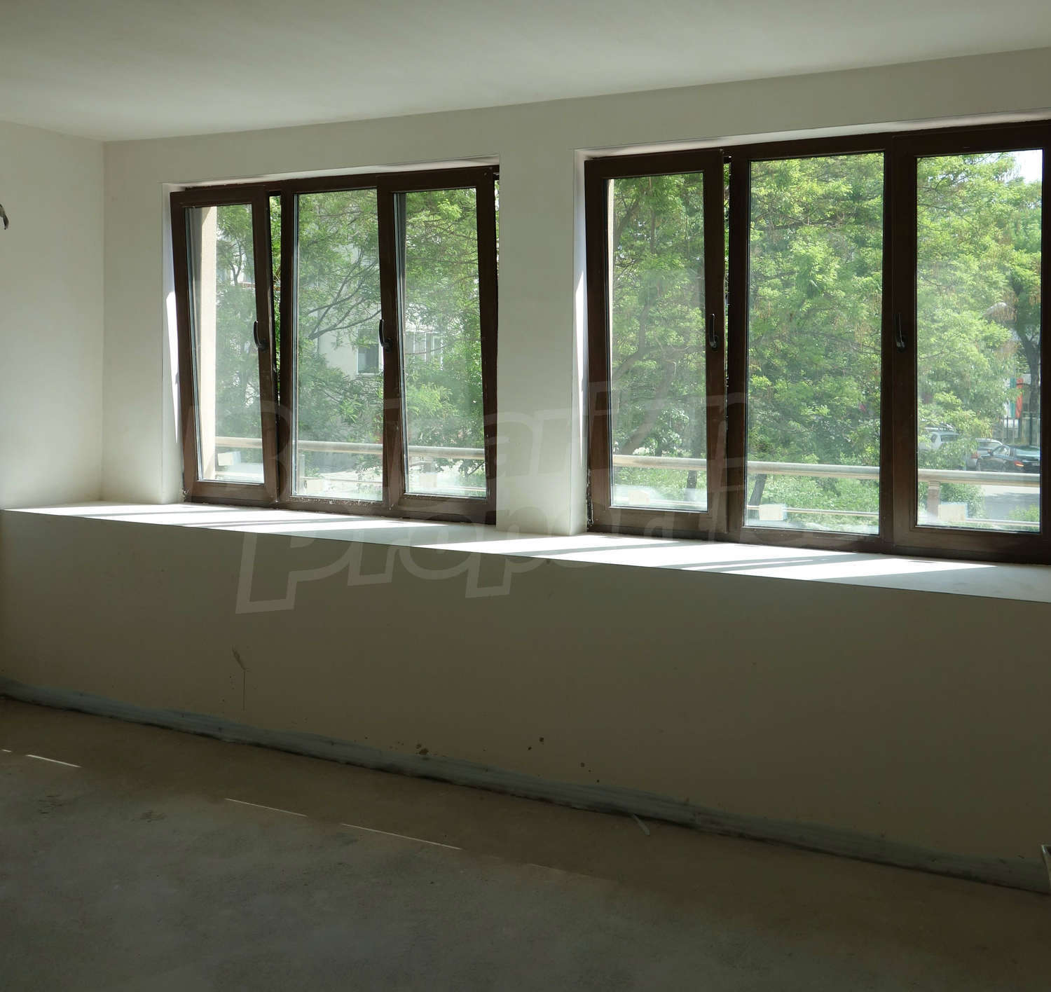 Gallery Picture 10