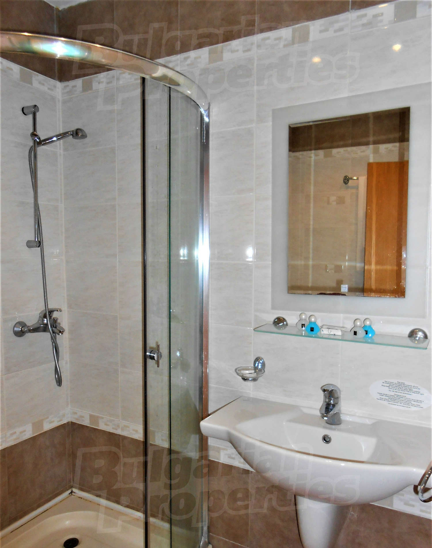 Gallery Picture 16