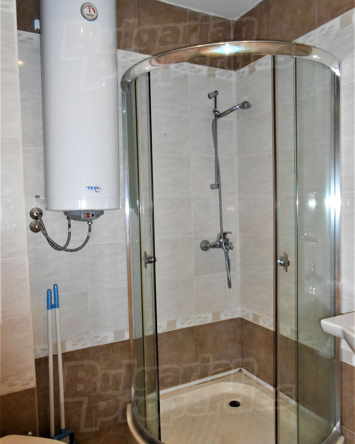 Gallery Picture 17