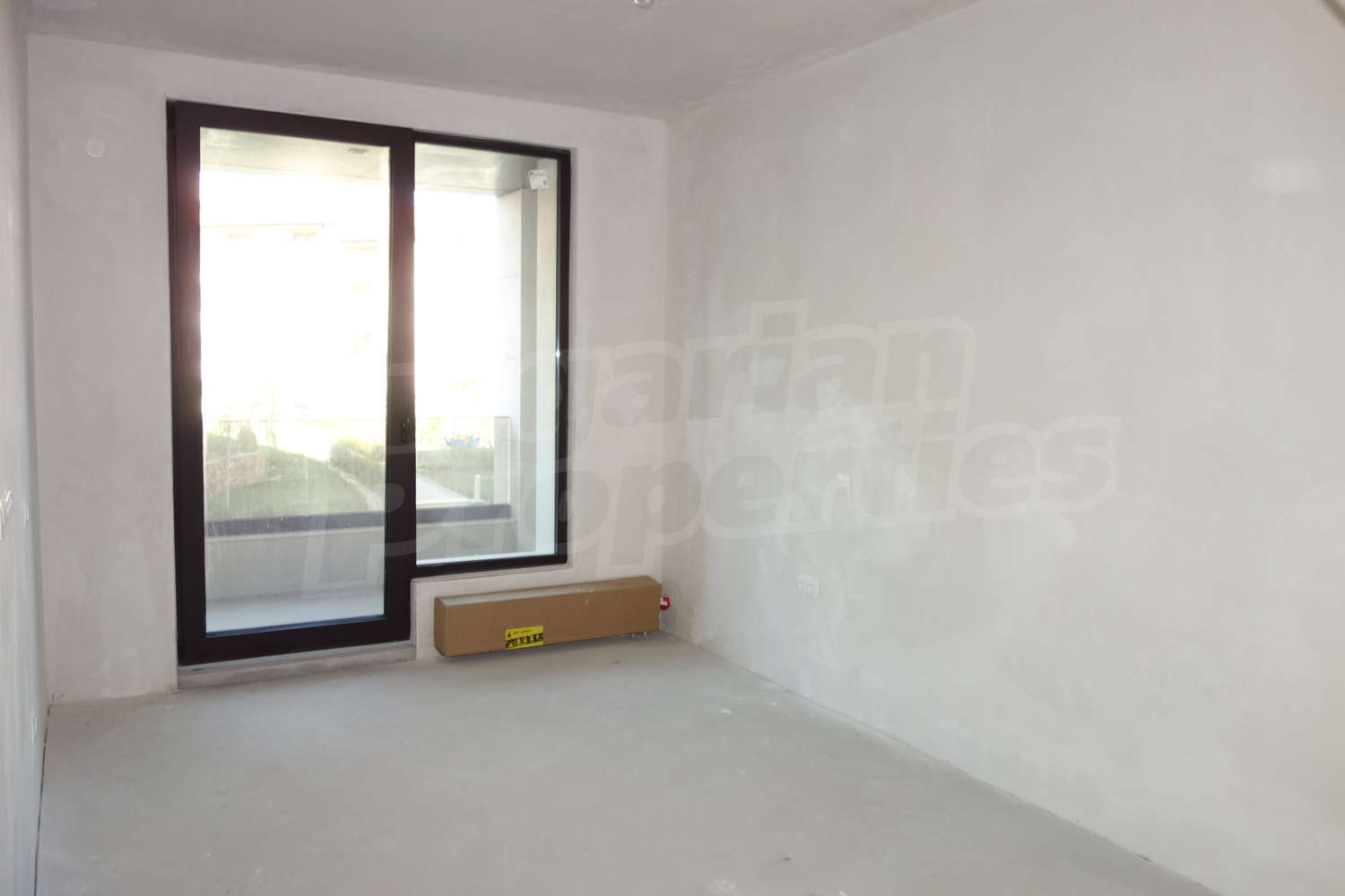 Gallery Picture 12
