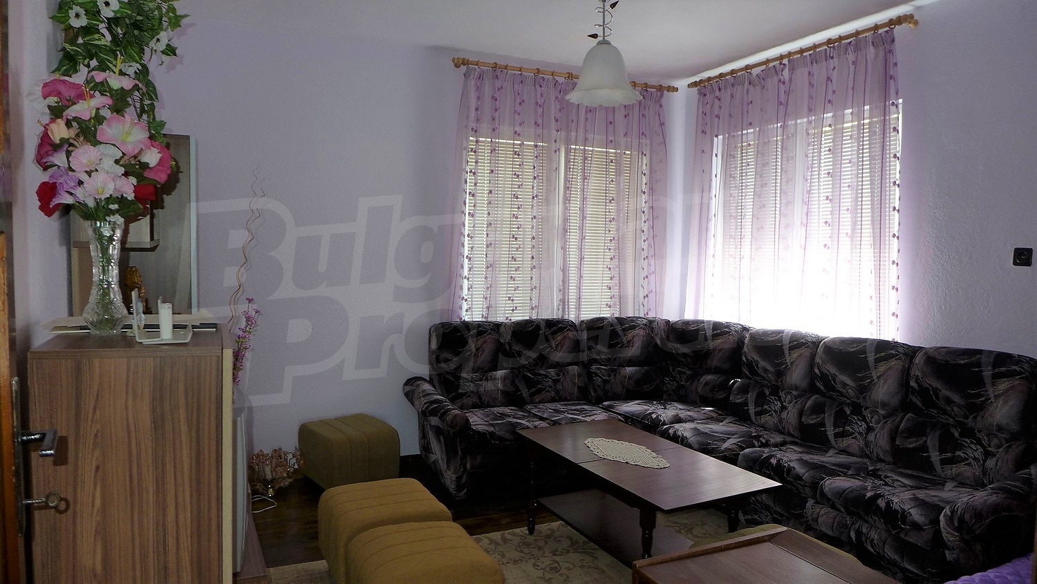 Gallery Picture 35