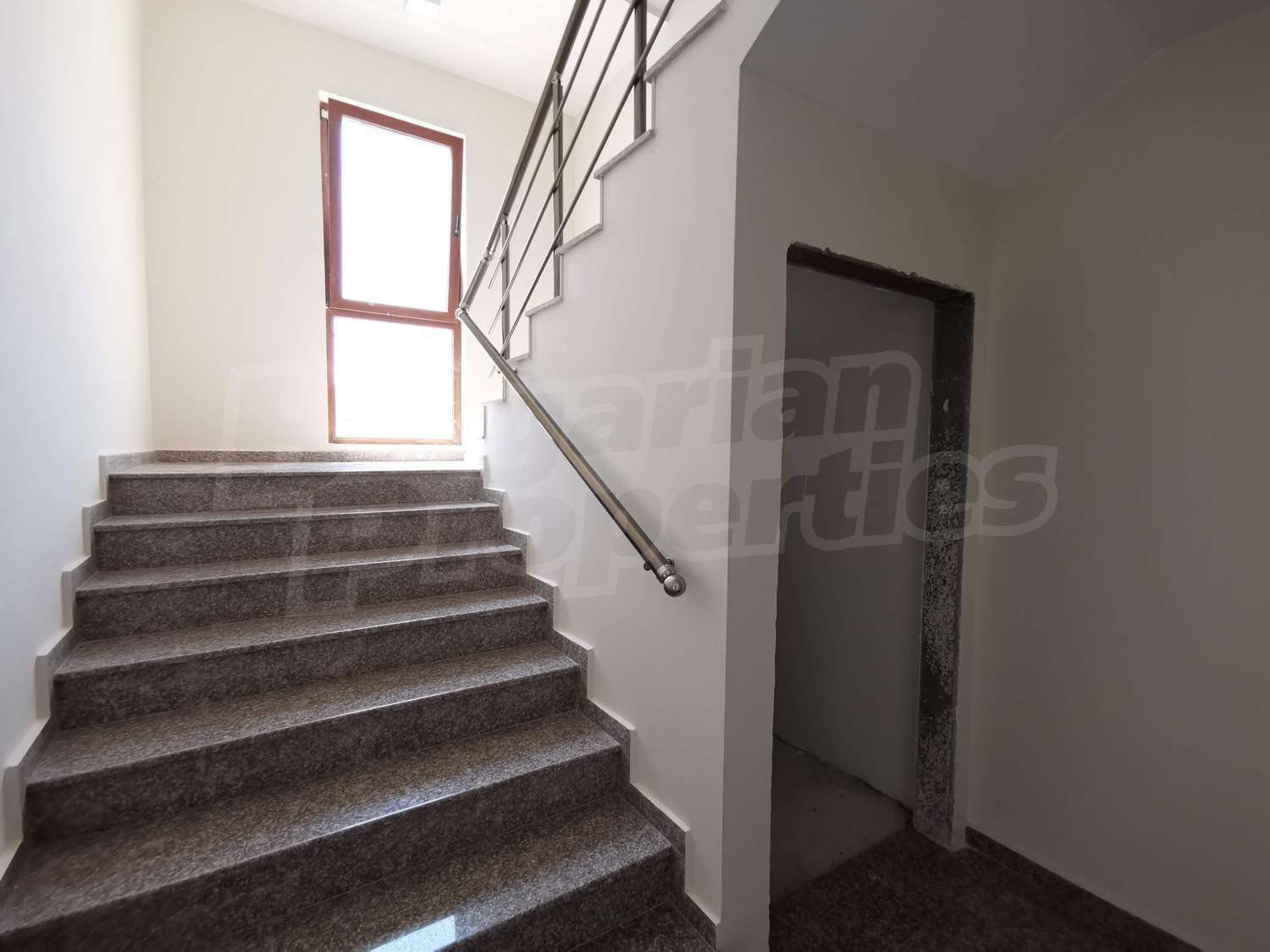 Gallery Picture 15