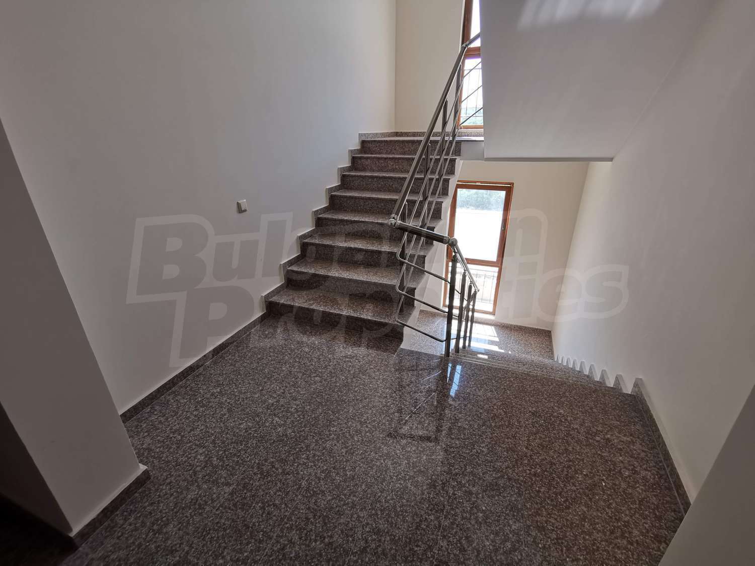 Gallery Picture 17