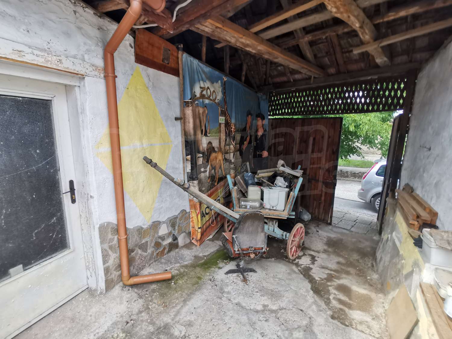 Gallery Picture 33