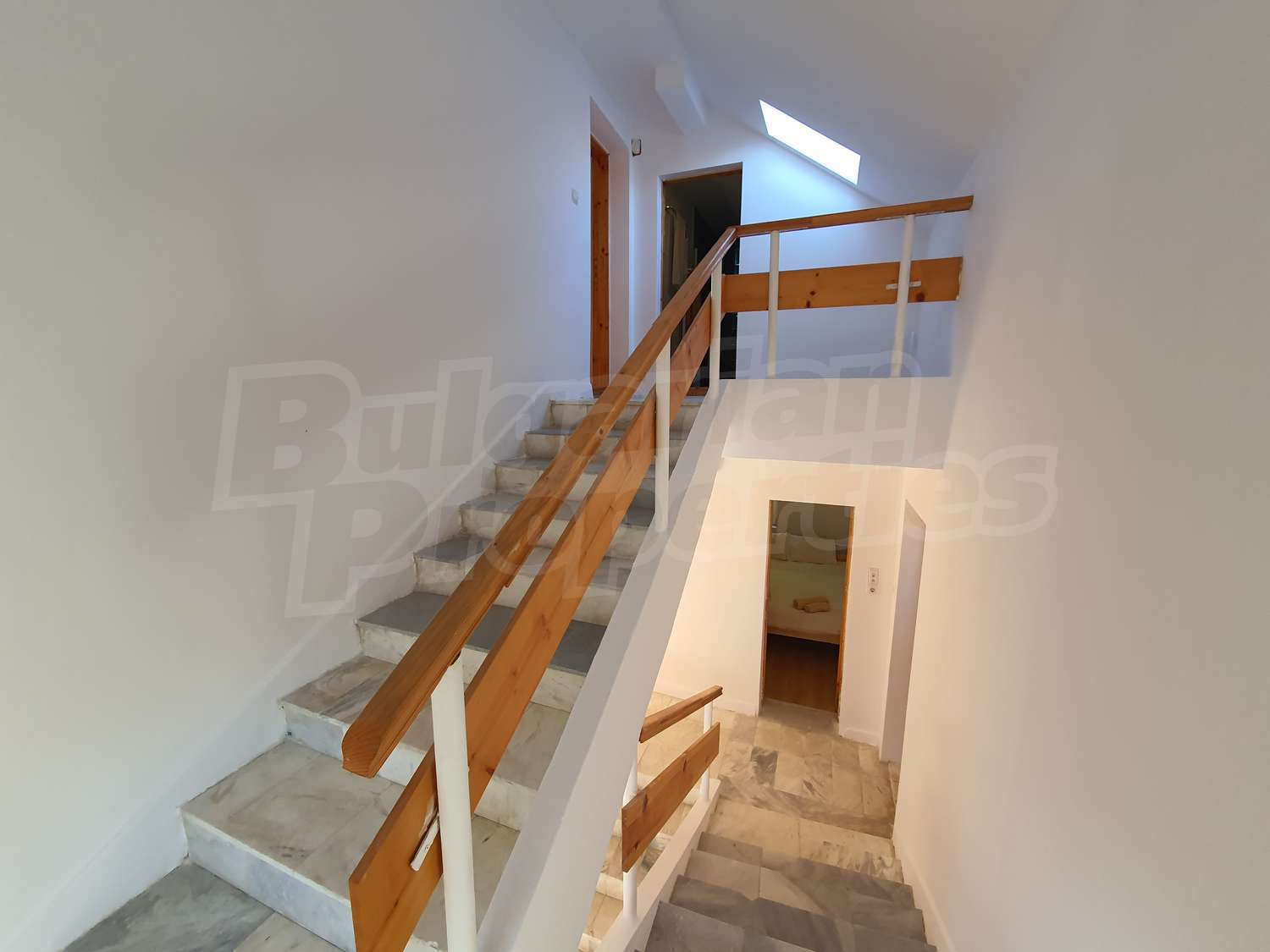 Gallery Picture 33