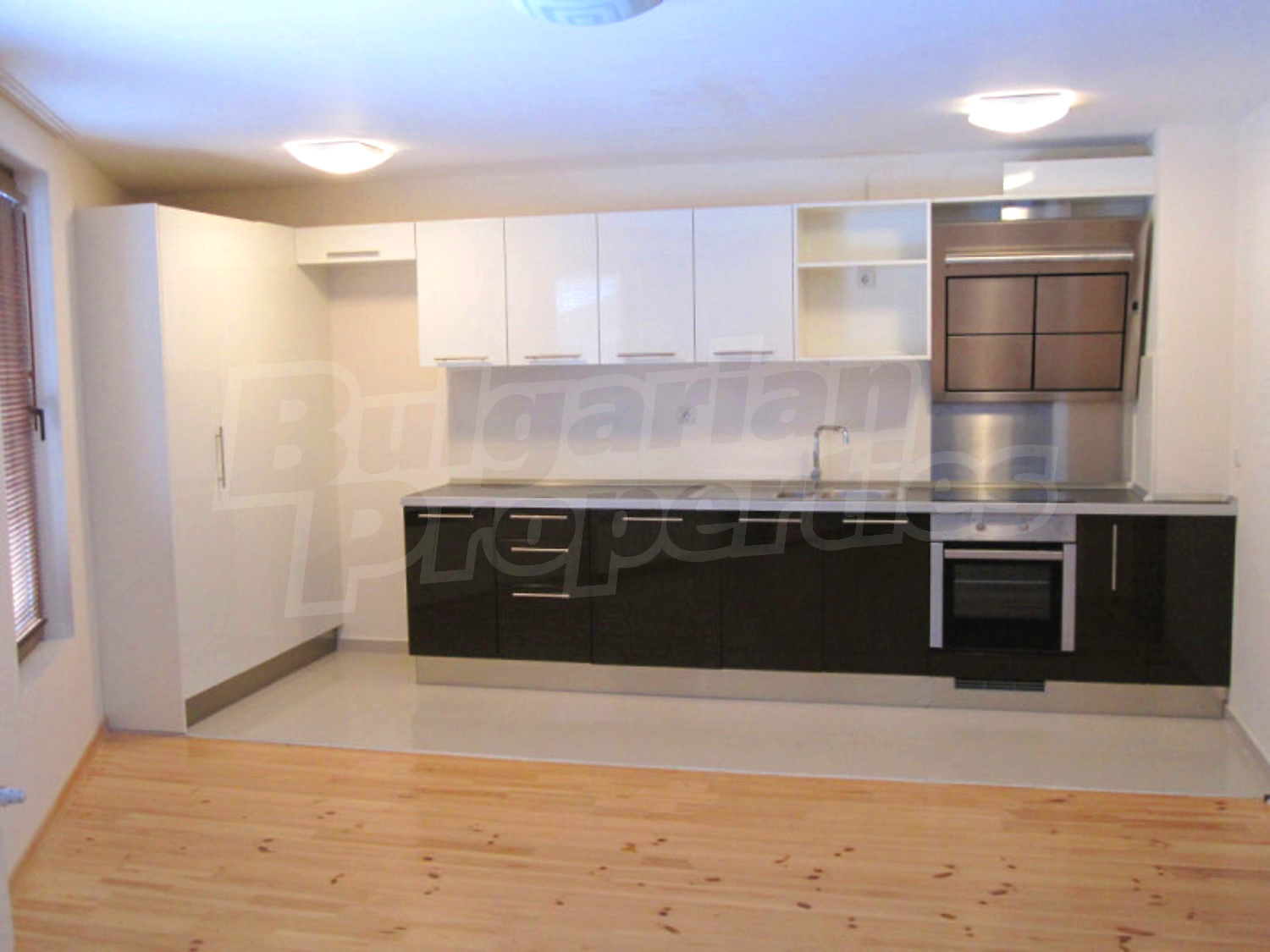 Gallery Picture 14