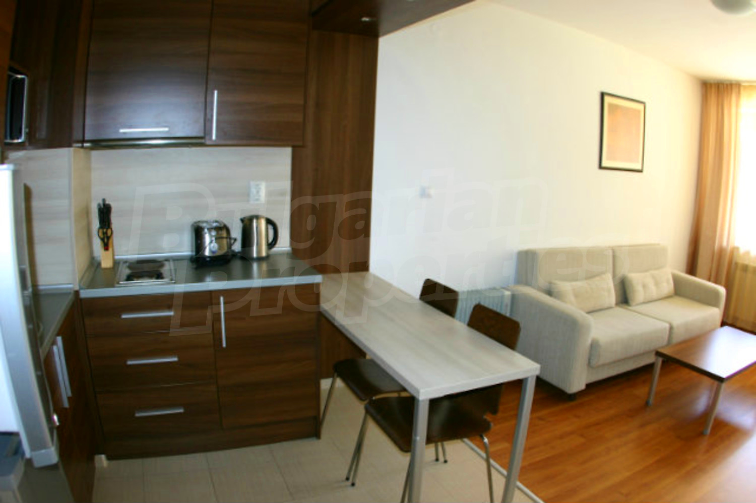 Gallery Picture 4