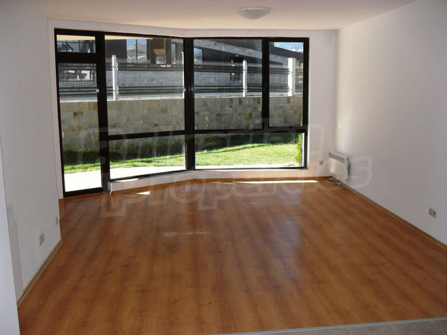 Gallery Picture 4