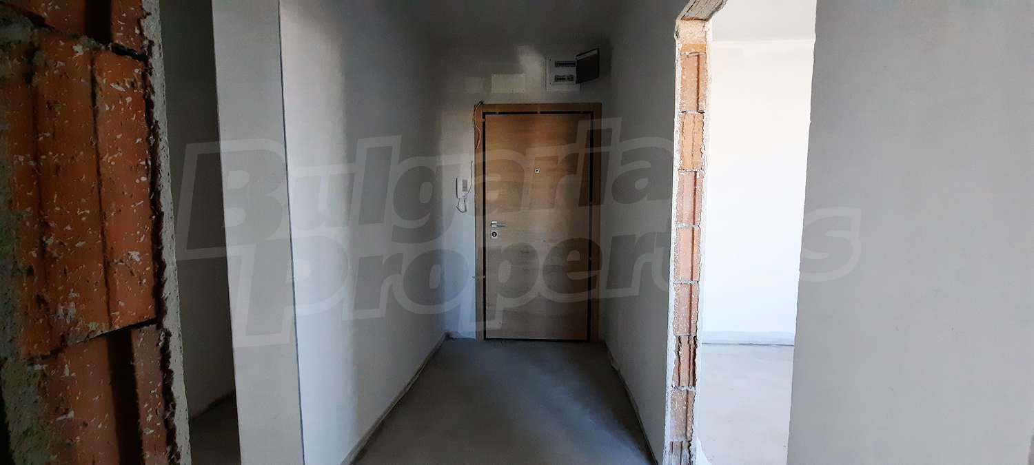 Gallery Picture 8