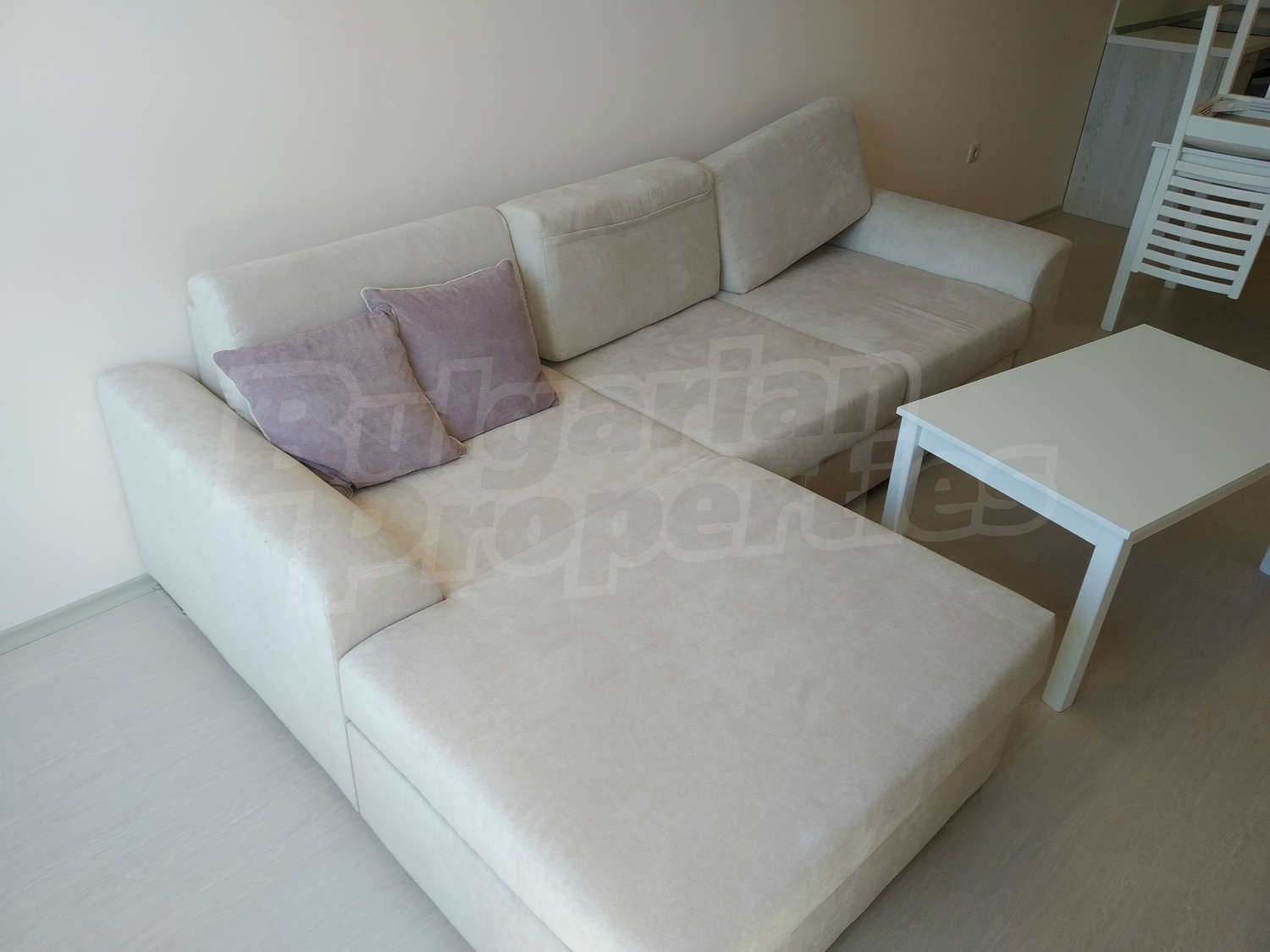 Gallery Picture 10