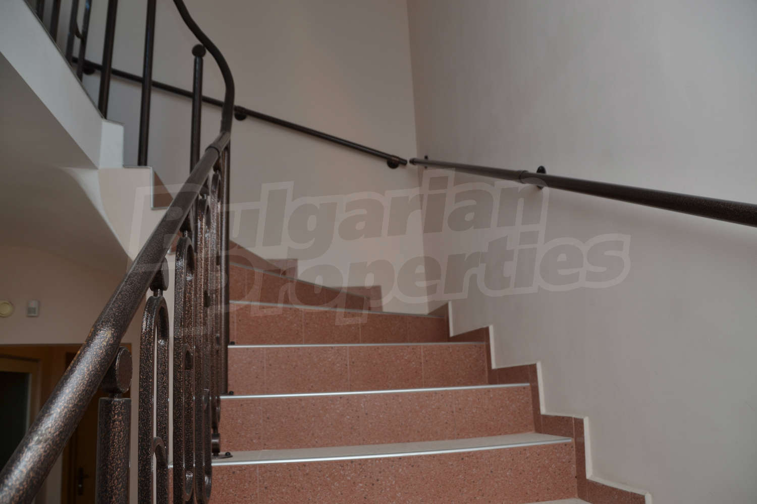 Gallery Picture 27