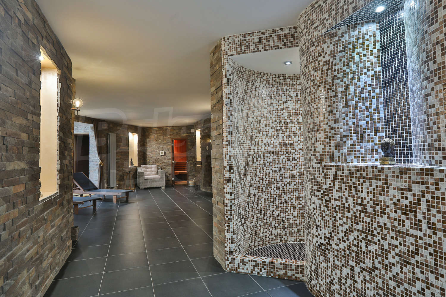 Gallery Picture 12