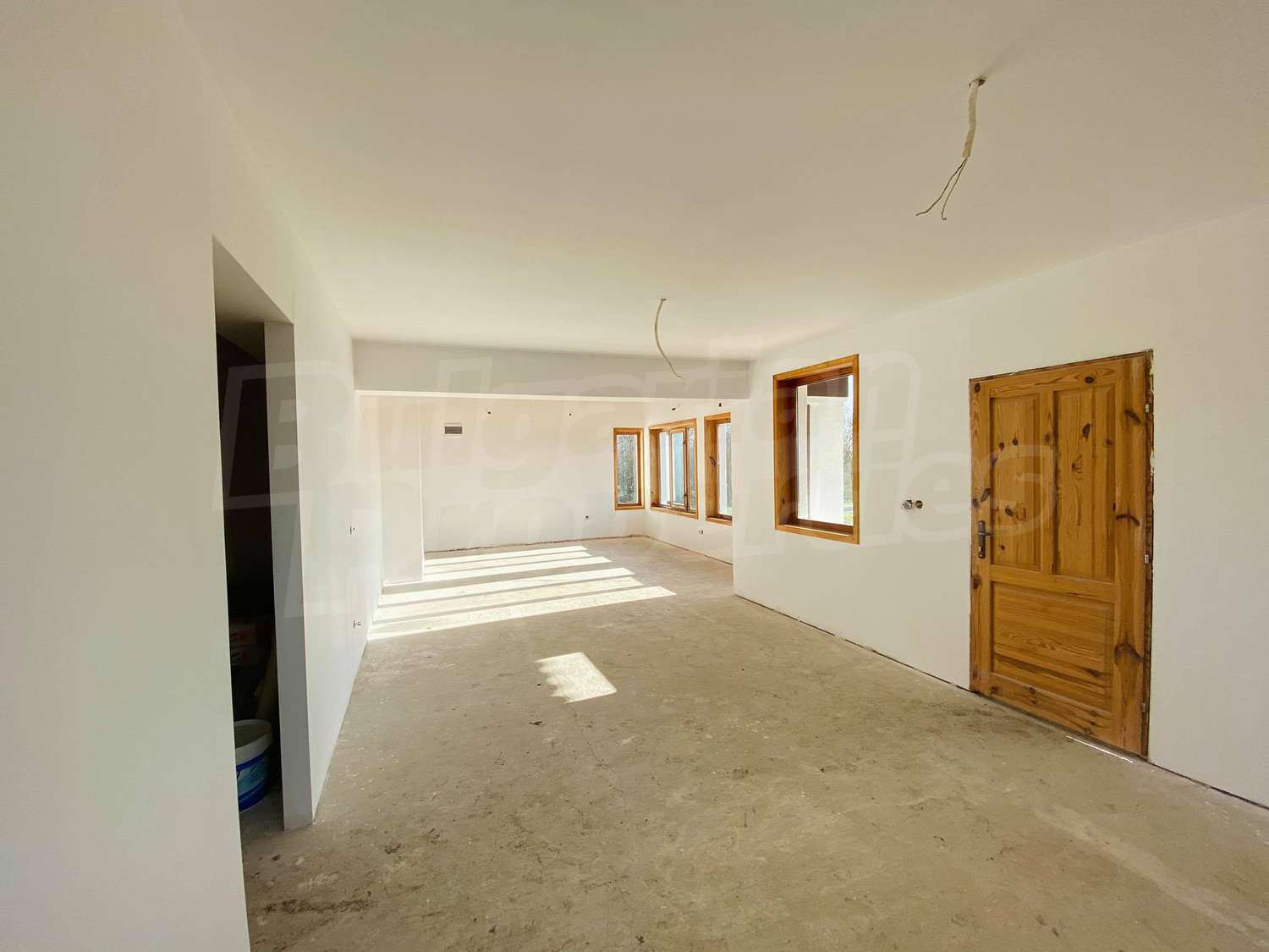 Gallery Picture 28