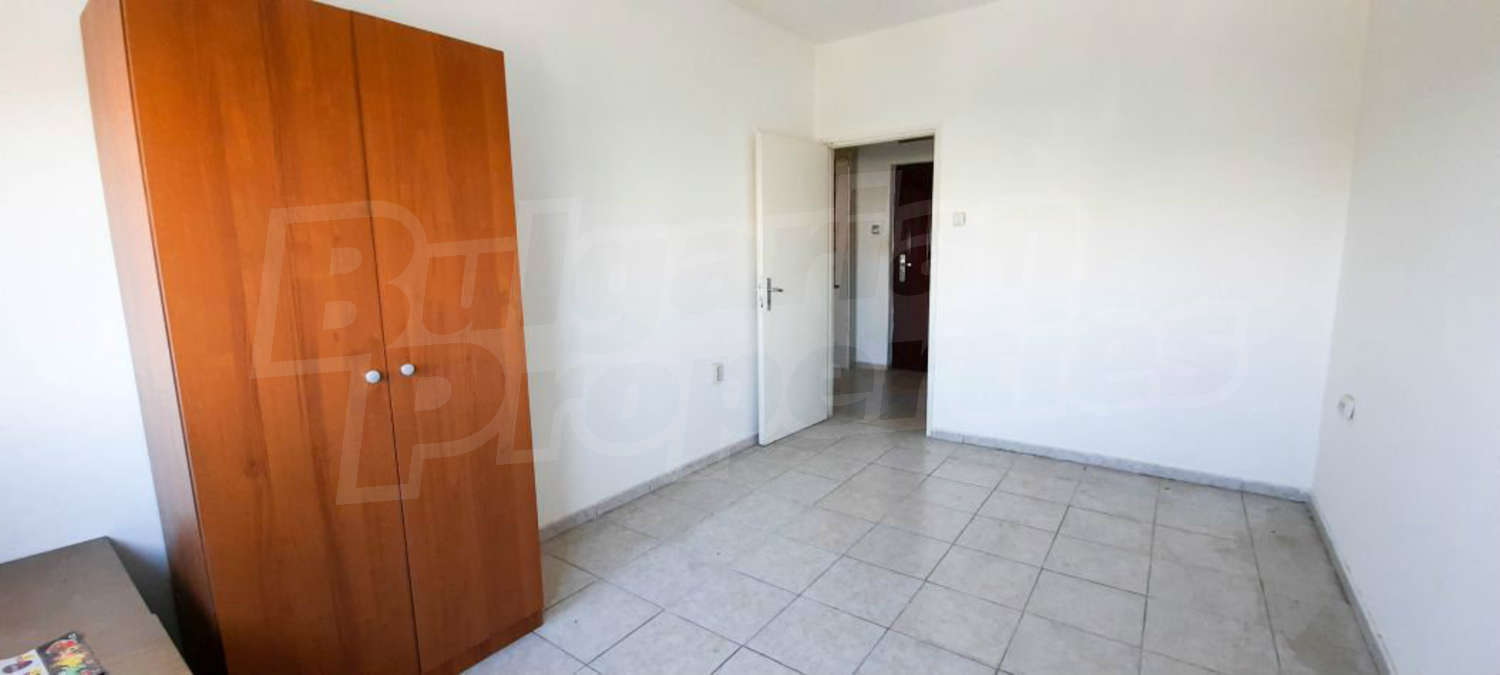 Gallery Picture 12