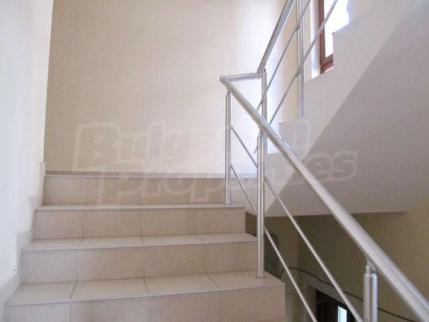 Gallery Picture 6