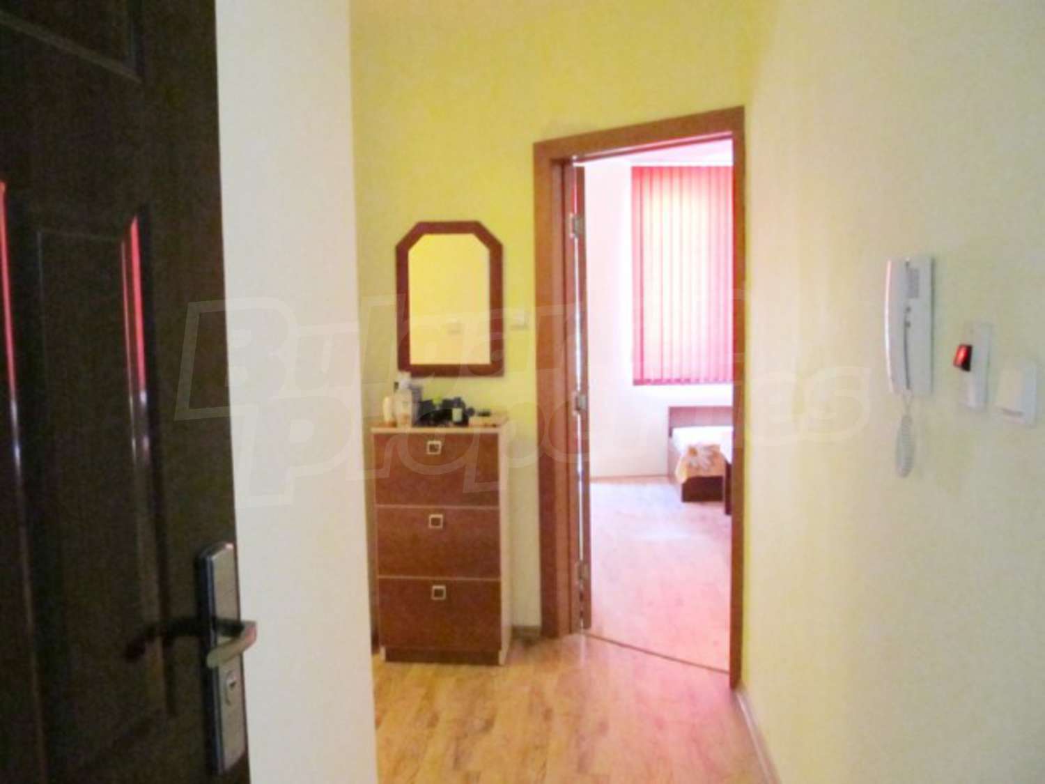 Gallery Picture 9