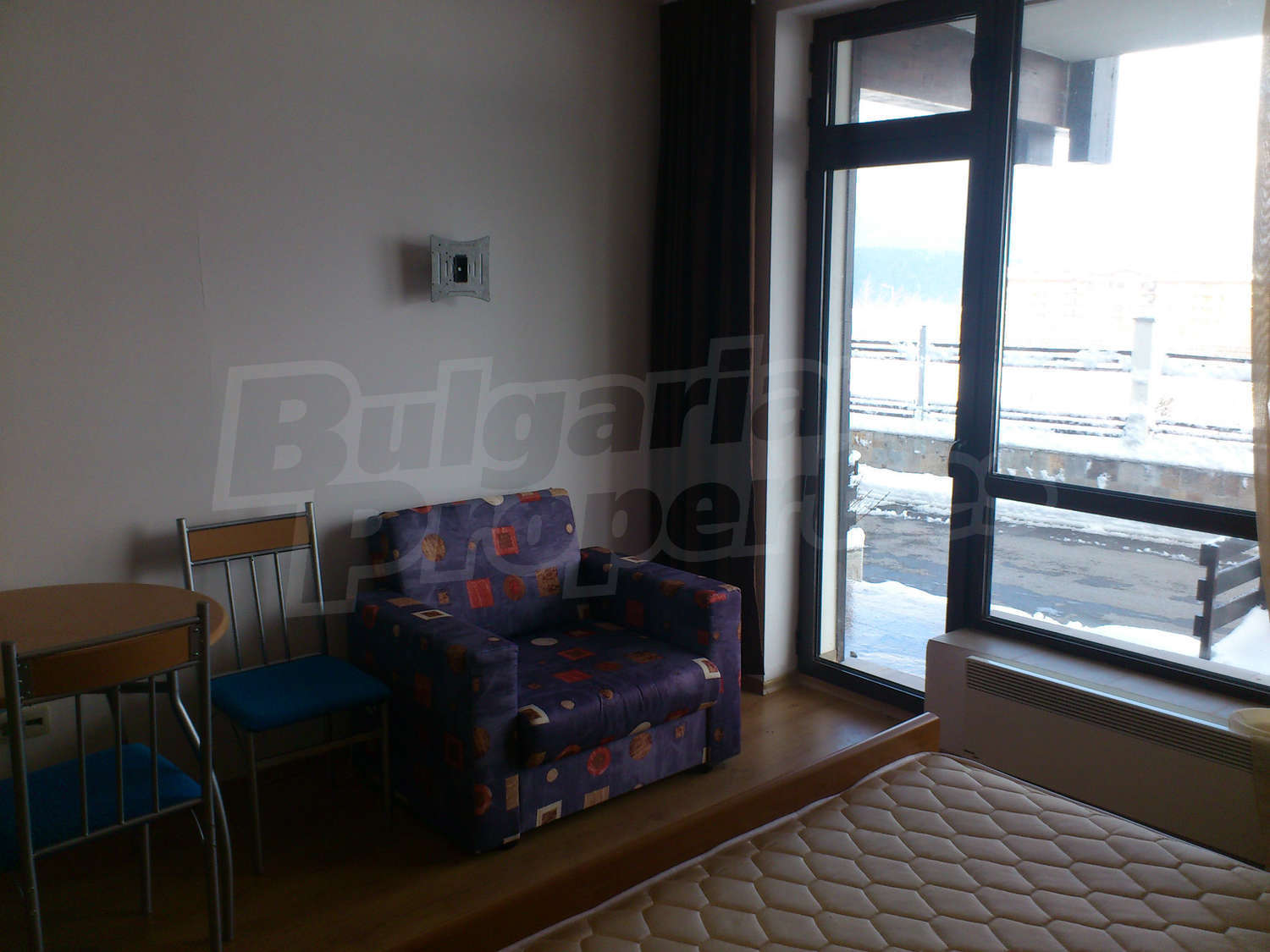 Gallery Picture 15