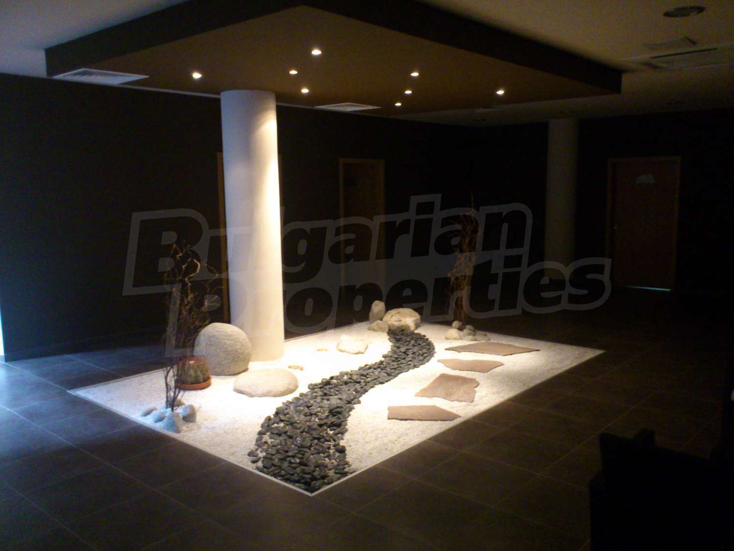 Gallery Picture 28